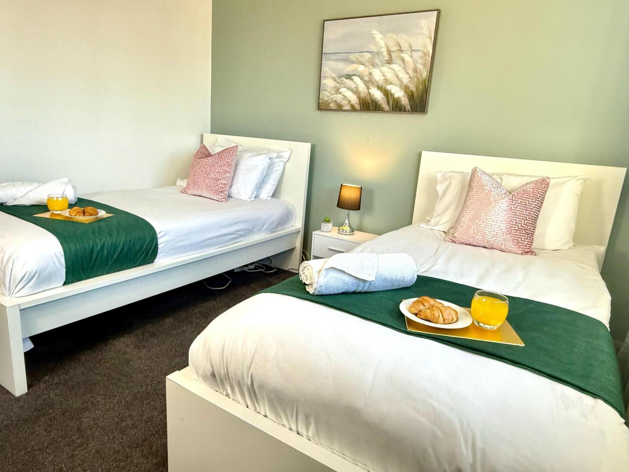 Stylish 3-Bedroom House With Garden & Free Parking'S, Prime Location With Private Garden Kidlington Exterior foto